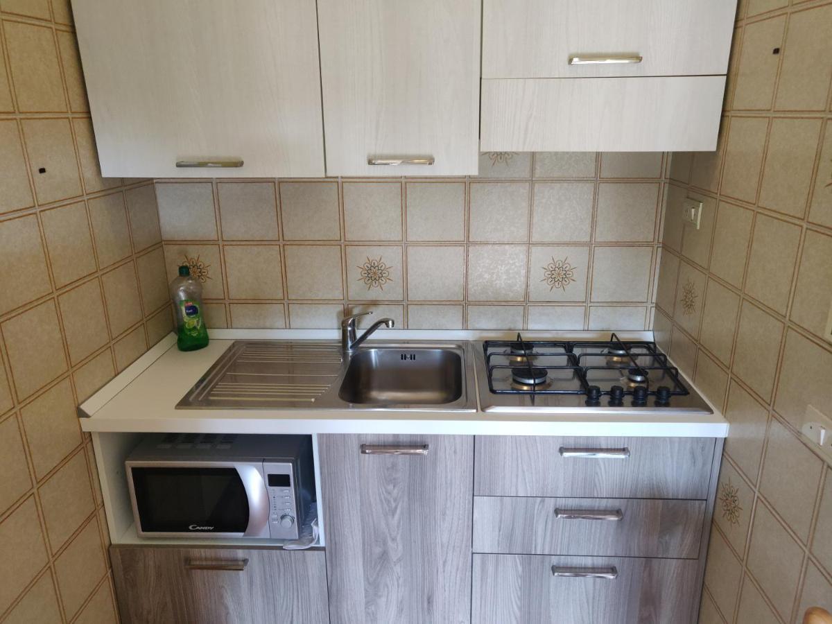 산토바르톨로메오알마레 Residenza Il Poggio 아파트 외부 사진