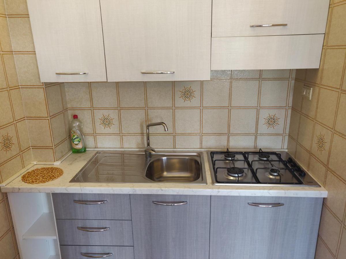 산토바르톨로메오알마레 Residenza Il Poggio 아파트 외부 사진