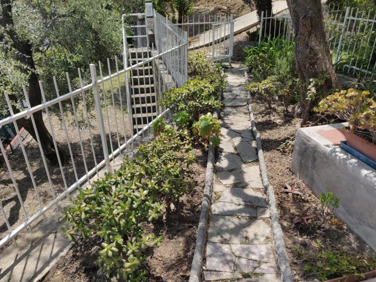 산토바르톨로메오알마레 Residenza Il Poggio 아파트 외부 사진