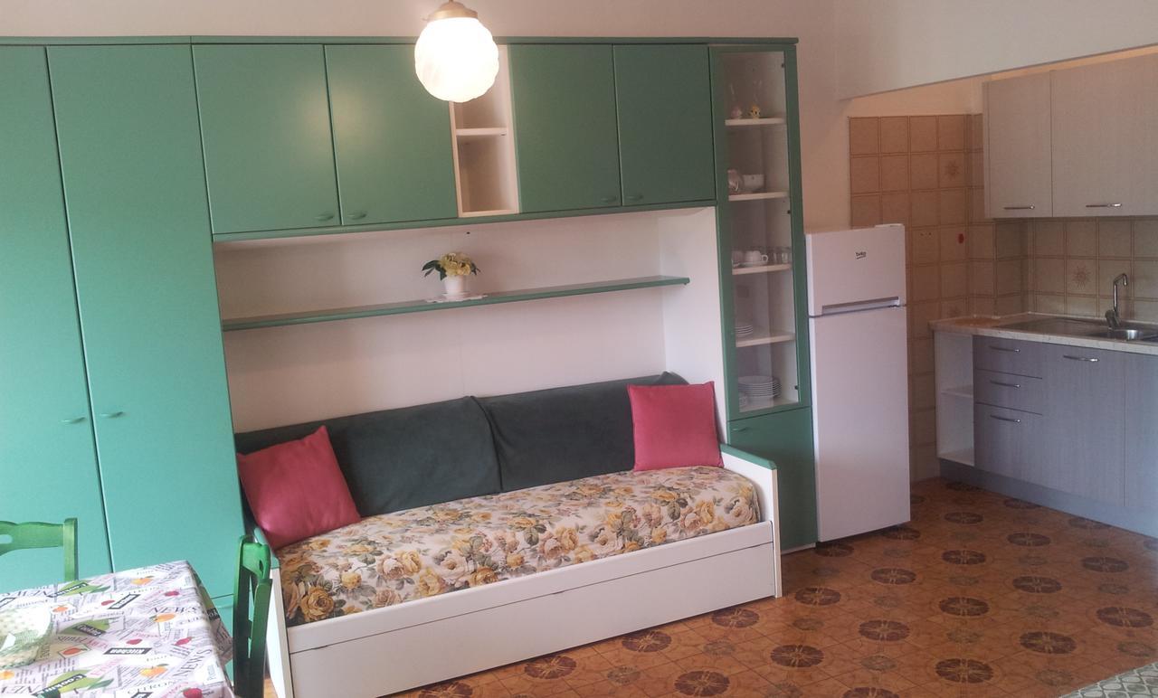 산토바르톨로메오알마레 Residenza Il Poggio 아파트 외부 사진